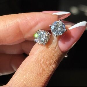 8mm Moissanite diamond VVS1 color D 4ct stud earrings s925